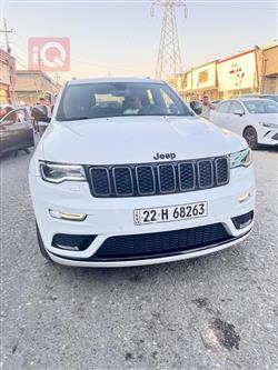 جیپ گراند شیرۆکی
